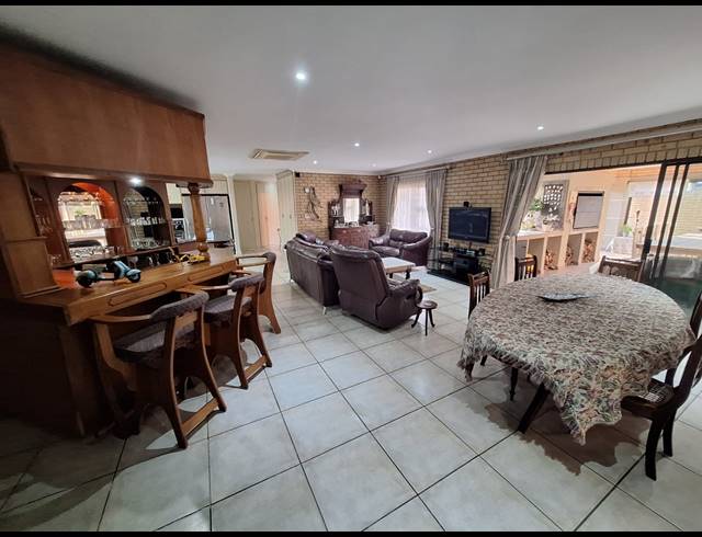 4 BEDROOM HOUSE FOR SALE IN SASOLBURG EXT 23